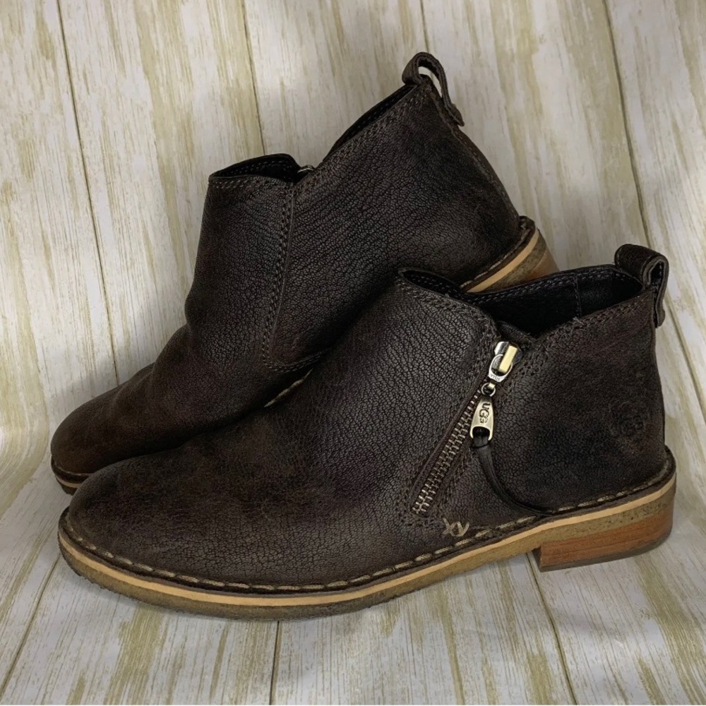 UGG Womens Clementine Ankle Boots Lodge Size 6.5 Brown Size Zip Crepe Leather